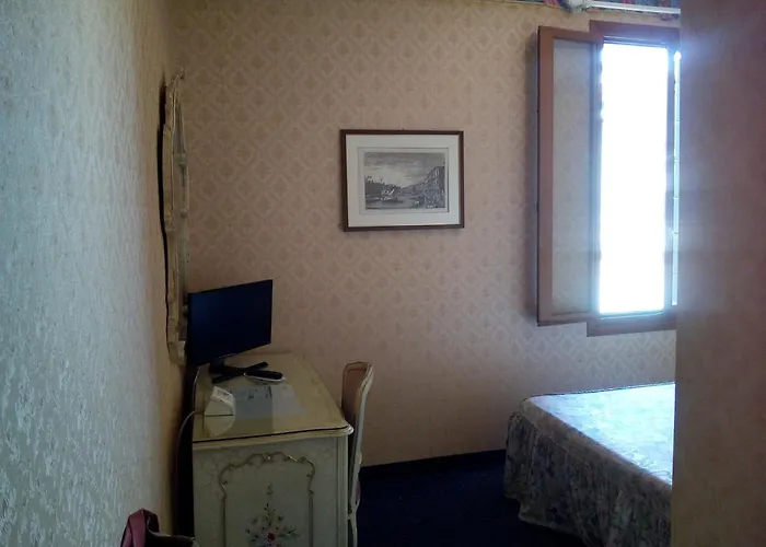 Panada L & S Guest house Venice